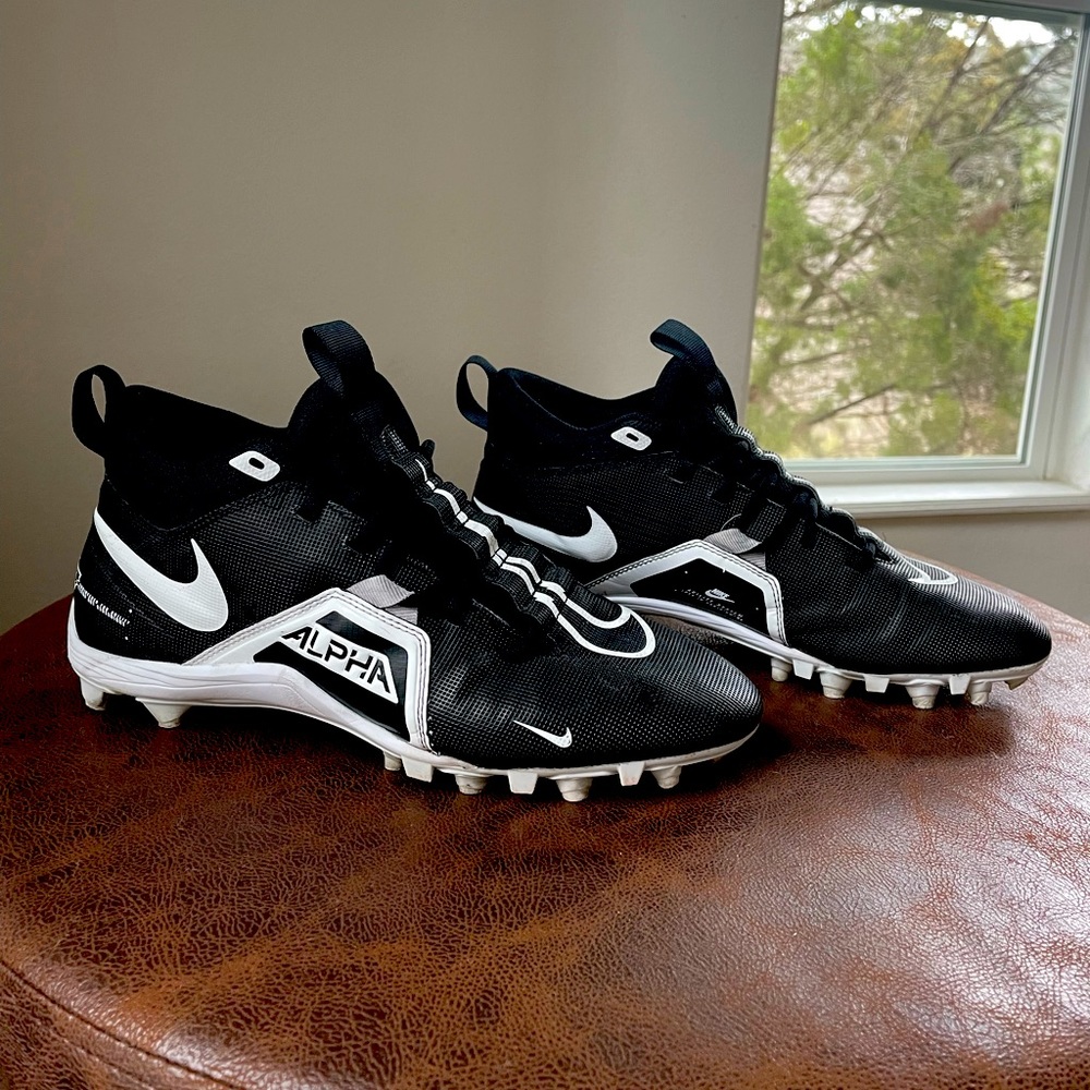 Nike Alpha Menace Varsity 3 Men's Football Cleats Sz 10